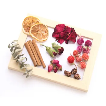 Dabiski Kaltētu Ziedu Mini Rožu Pumpuru Žāvētu Ziedlapiņu Augu Svece Kaklarota Rotaslietas Pieņemšanas Procesā DIY Sveču liešana Mājsaimniecības Produkti
